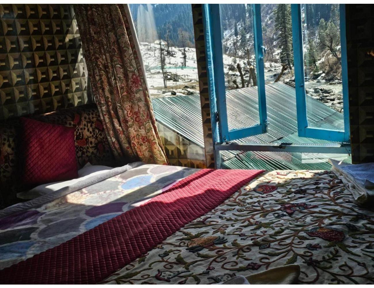 River Front Guest House Aru Pahalgam Islamabad 외부 사진