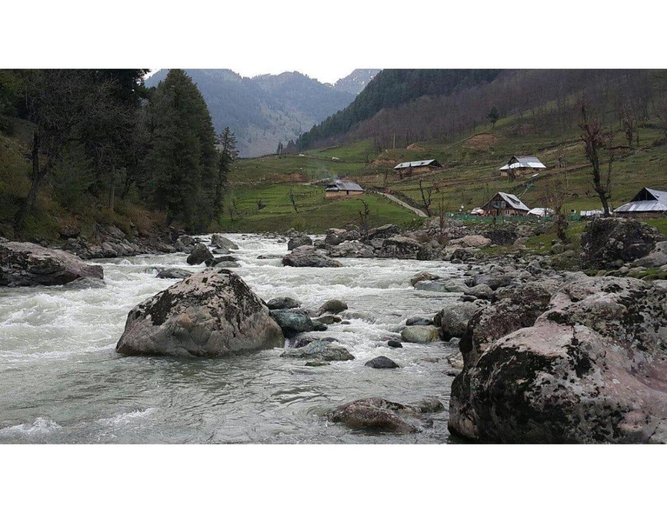 River Front Guest House Aru Pahalgam Islamabad 외부 사진